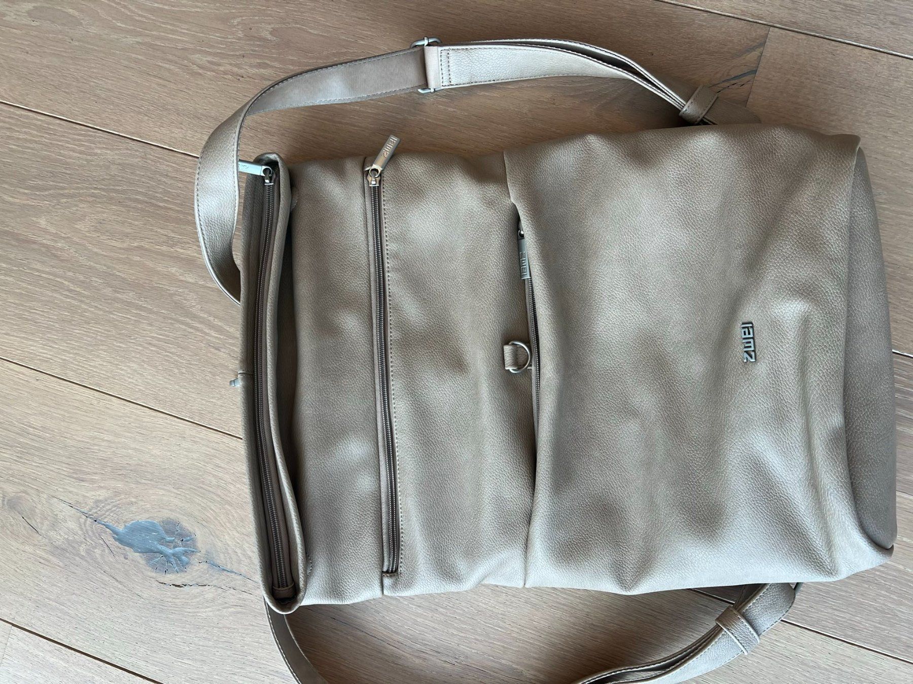 Zwei Rucksäcke: Rucksack zwei, Kunstleder, beige – Gebraucht aus Wettingen von skilpadde 2