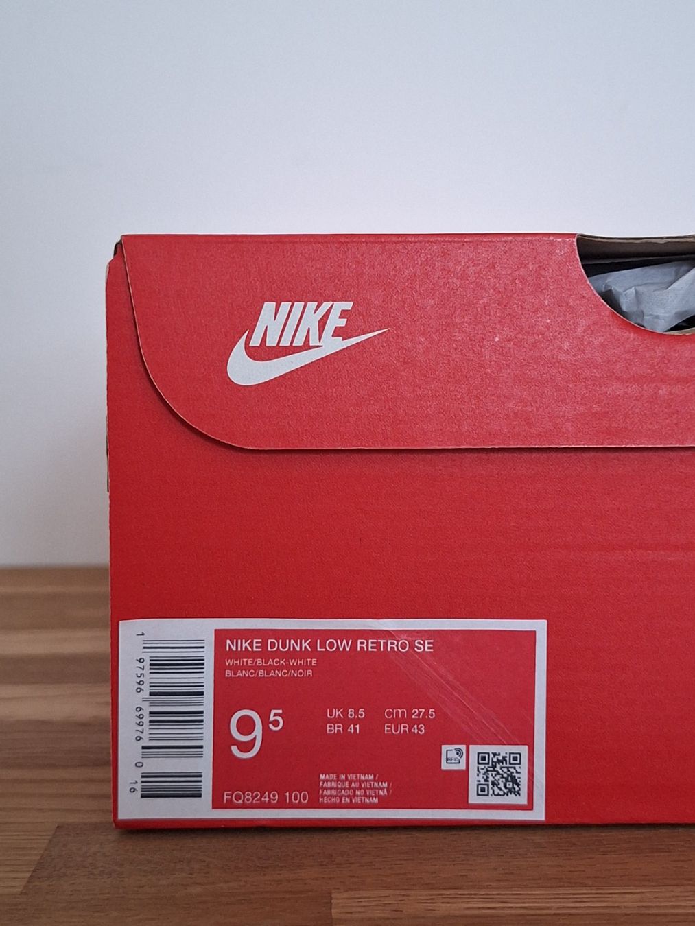 Nike Scarpe da uomo: NEU: Nike Dunk Low Suede Panda, US M-9.5 – Nuovo e nell'imballaggio originale da Meilen venduto da sdisecli 3