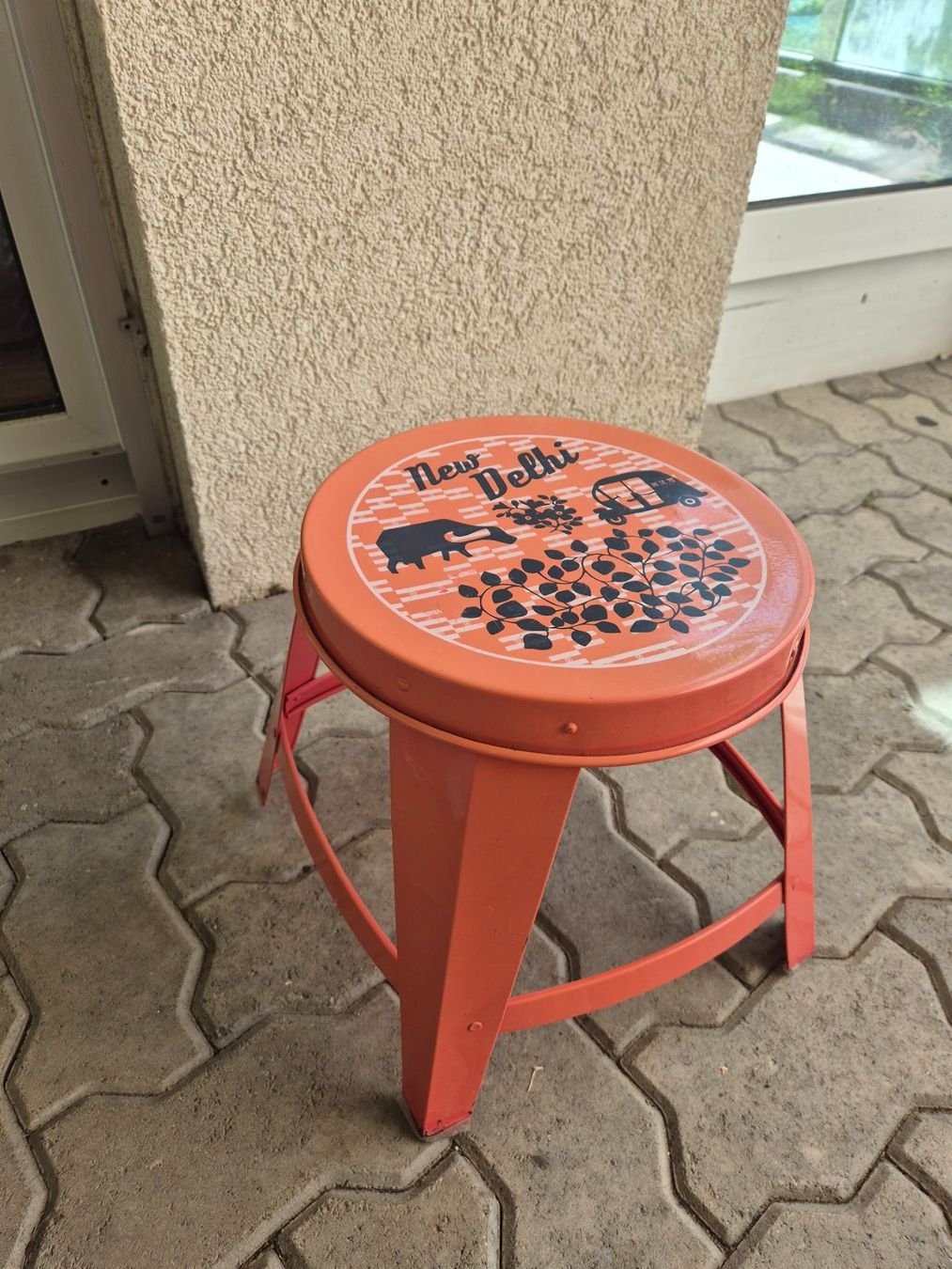 Hocker: Hübscher Hocker aus blech – Gebraucht aus Uitikon Waldegg von AnjS27