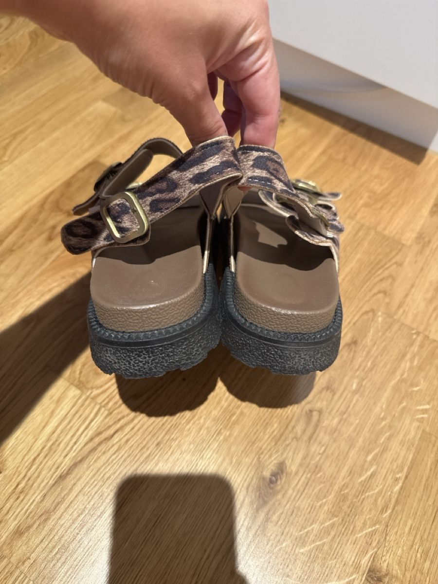 Scarpe da donna: Sandalen leoprint – Nuovo (secondo la descrizione) da Kriens venduto da g_b_mk7j 2