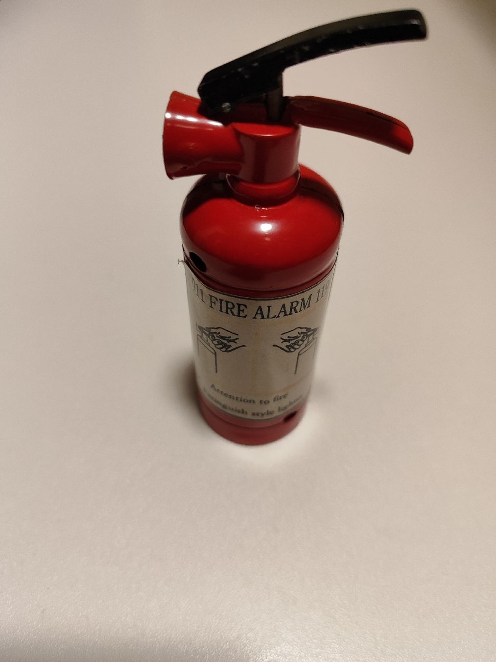 Feuerzeuge: Novelty Fire Extinguisher Lighter - a Unique Gift! – Gebraucht aus Mülligen von vagos85