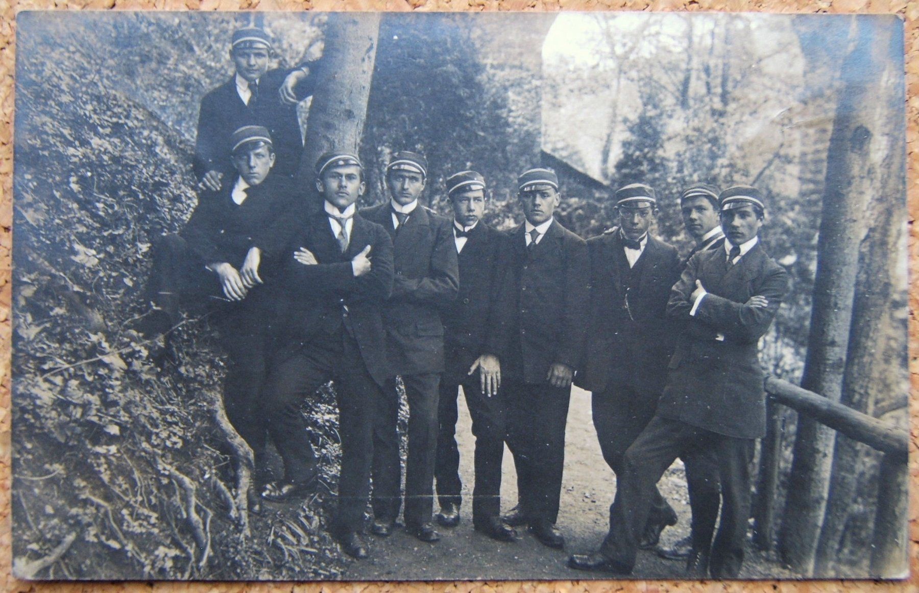 Cartoline postali: FOTO-AK STUDENTIKA (?) – Nuovo (secondo la descrizione) da Brunnen venduto da Nonne04