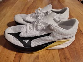 NEU: Mizuno Hyperwarp Elite (Carbon) Grösse 43