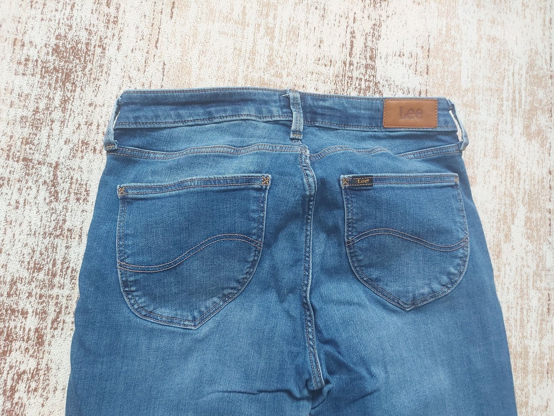 Lee Jeans: Lee Jeans 36 schmal – D'occasion à Rüthi (Rheintal) par Boschacat 1