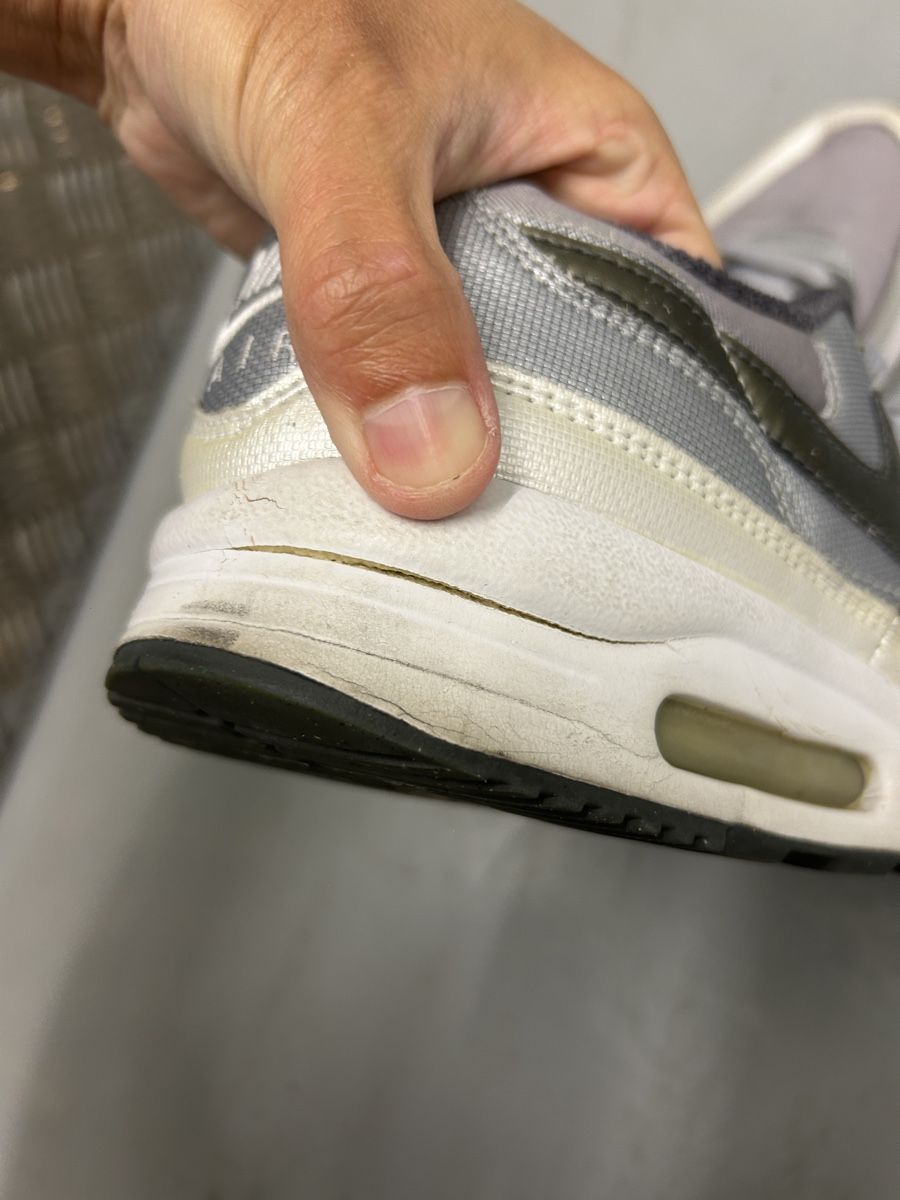 Nike Scarpe da uomo: Nike Air Max Light Schuhe, Grösse 44.5 – Usato da Bern venduto da floorball_zoro 5