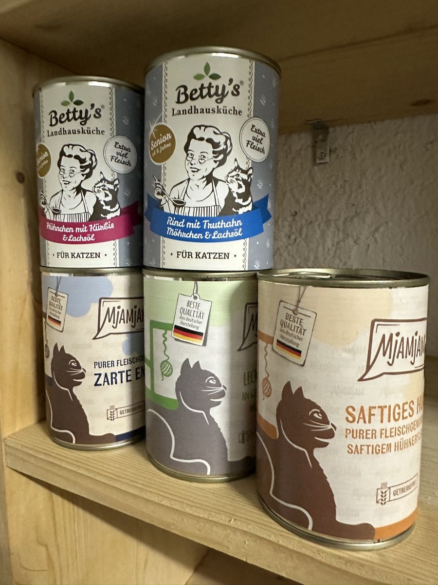 Futter: Katzennassfutter 5 Dosen – Gebraucht aus Döttingen von zepelin60