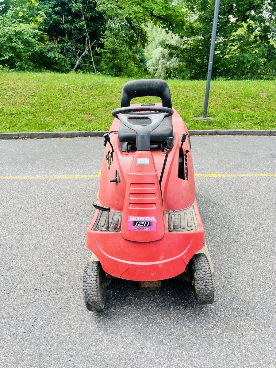 Honda Tagliaerba: Rasentraktor Honda 1211 – Difettoso da Urdorf venduto da Faz_19 2
