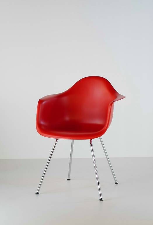 Vitra Stühle: Eames Armchair DAR in Rot  Original Vitra – Gebraucht aus Beromünster von VSNC 1