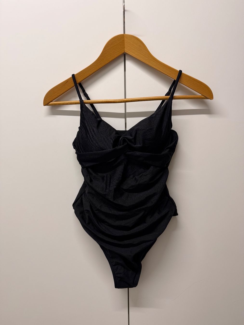 Shein Costumi da bagno & Bikini: Schwarzer Badeanzug, Grösse S - Neu! – Nuovo (secondo la descrizione) da Zürich venduto da Cleo234