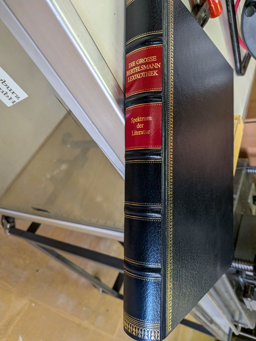 Libri: 31 Bände Bertelsmann Lexikon.Neuwertig – Usato da Schönenwerd venduto da kybi 1