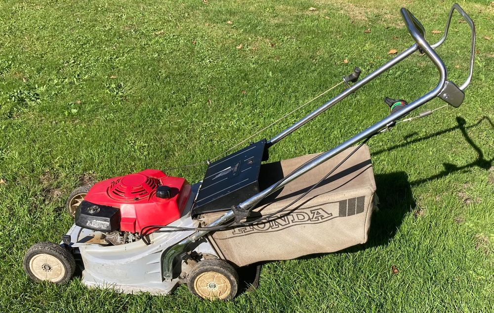 Rasenmäher Honda 173 mit Radantrieb Gehäuse 3 x gebrochen Kaufen
