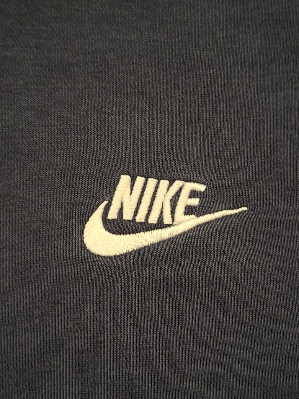 Nike Pulls & Sweat-shirts: Pull Nike bleu marine à capuche, taille M, – D'occasion à Renens VD par ser_j2fn 1