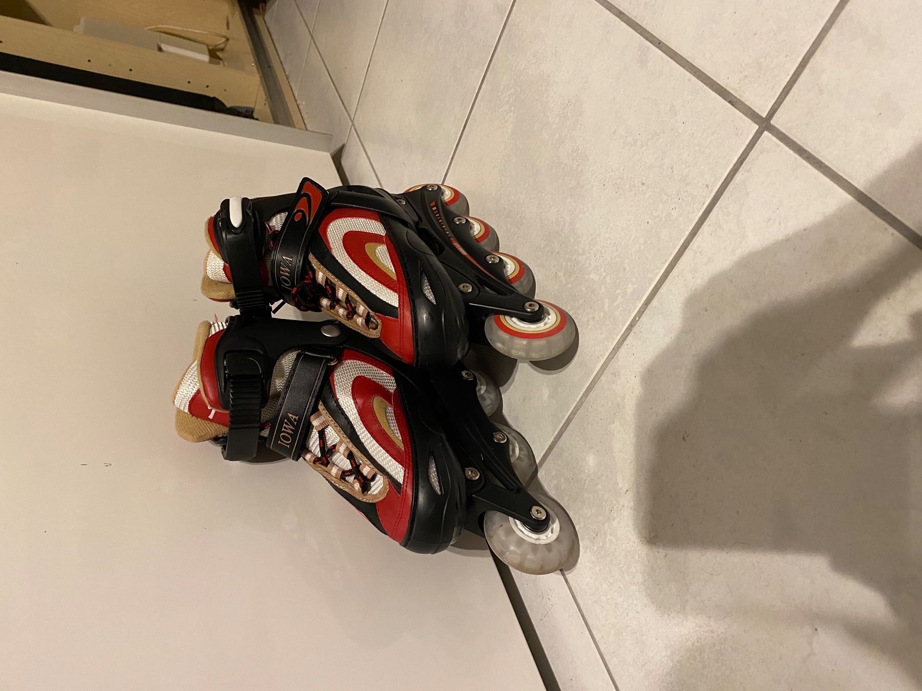 Pattini in linea & Pattini a rotelle: Inlineskates Grösse 34-37 – Nuovo (secondo la descrizione) da Bassersdorf venduto da RaNaDe00 1