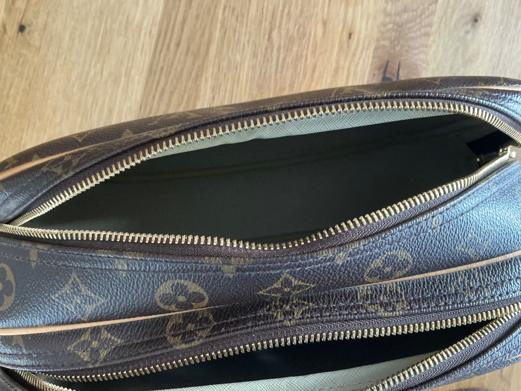 Altro in  Abbigliamento & Accessori: Louis Vuiton, Messenger Umhängetasche, Monogram – Usato da Sissach venduto da usd_9ht7 2