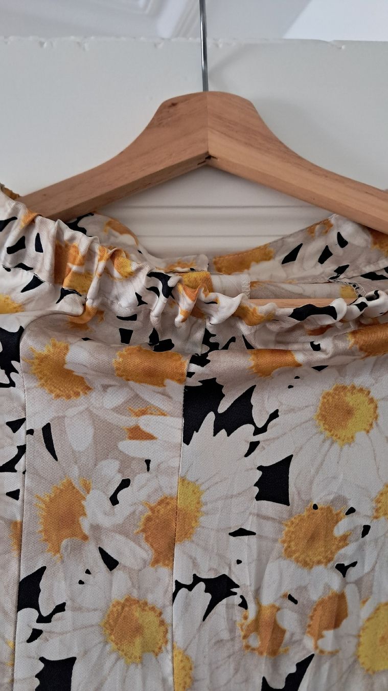Röcke: Rock mit Blumenmuster, guter Zustand – Gebraucht aus Basel von blueberrypirat 2