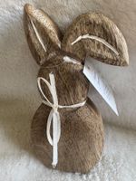 Handgefertigter Holz Osterhase, Dekoration für den Frühling