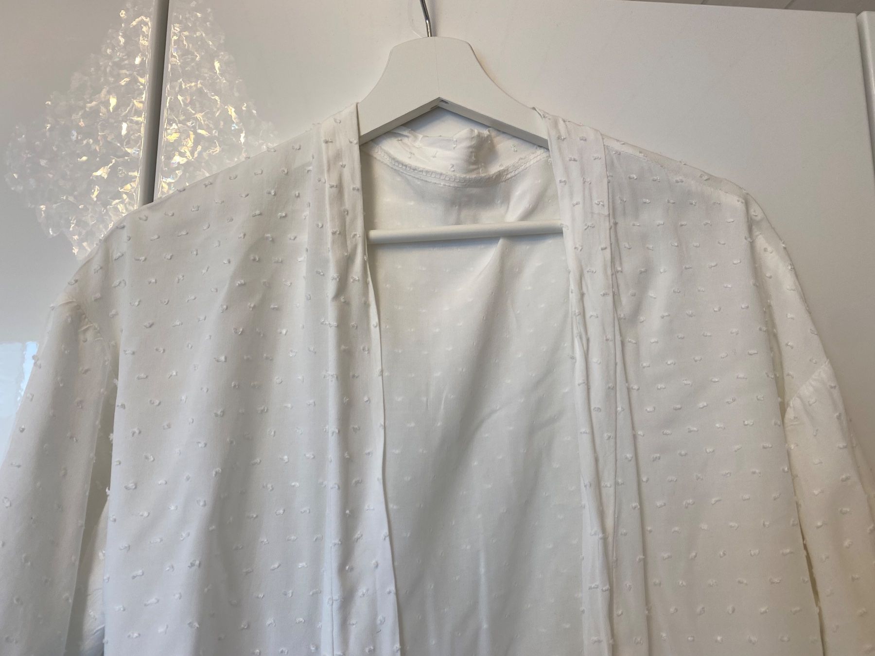 Shein Camicette: Bluse in Weiss mit Gürtel (Gr.S) – Usato da Merenschwand venduto da R-R-R 3