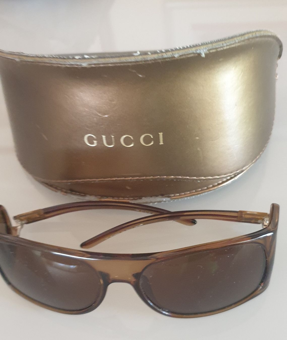 Gucci Occhiali & Lenti: sonnenbrille von Gucci mit Seitenblende – Usato da Zürich venduto da bre_22v9 6