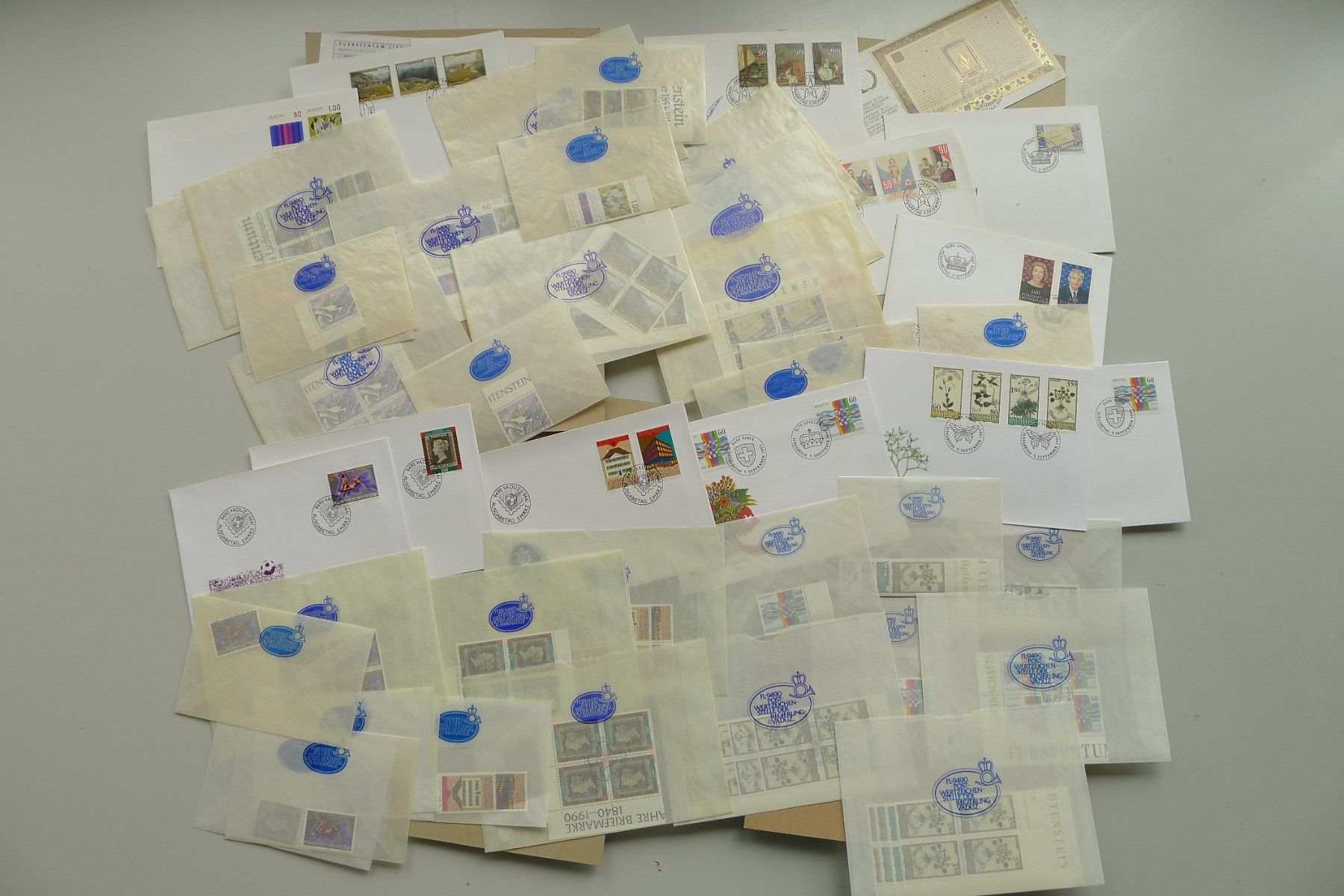 Tutti i francobolli: 1973-1995, LIECHTENSTEIN, günstiger Posten. Postwert 4500.- – Usato da Sursee venduto da Luzernerraute 5