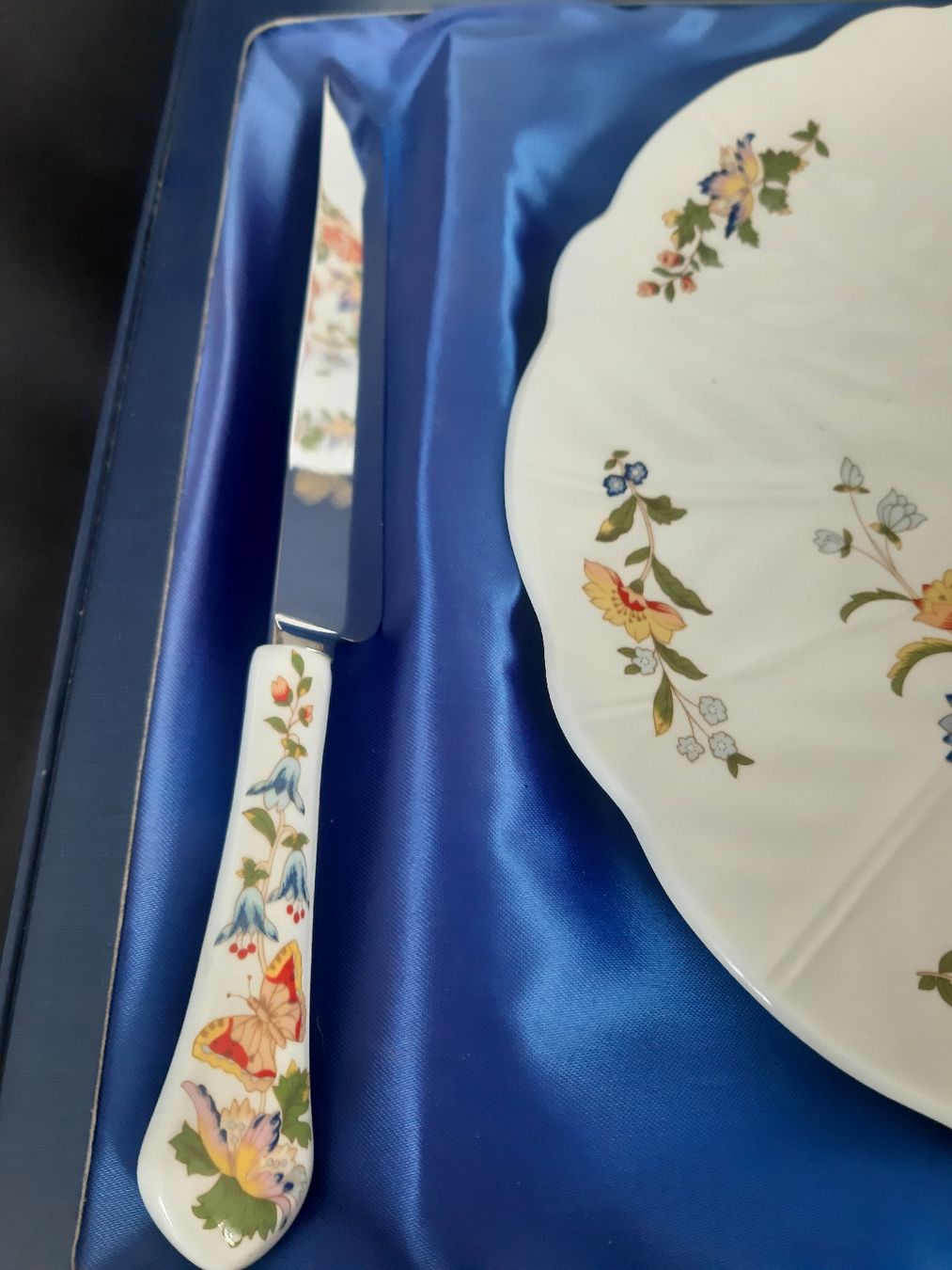 Assiettes: 2.ANSLEY ENGLAND. TELLER – Neuf avec emballage d'origine à Schattdorf par epp_db95