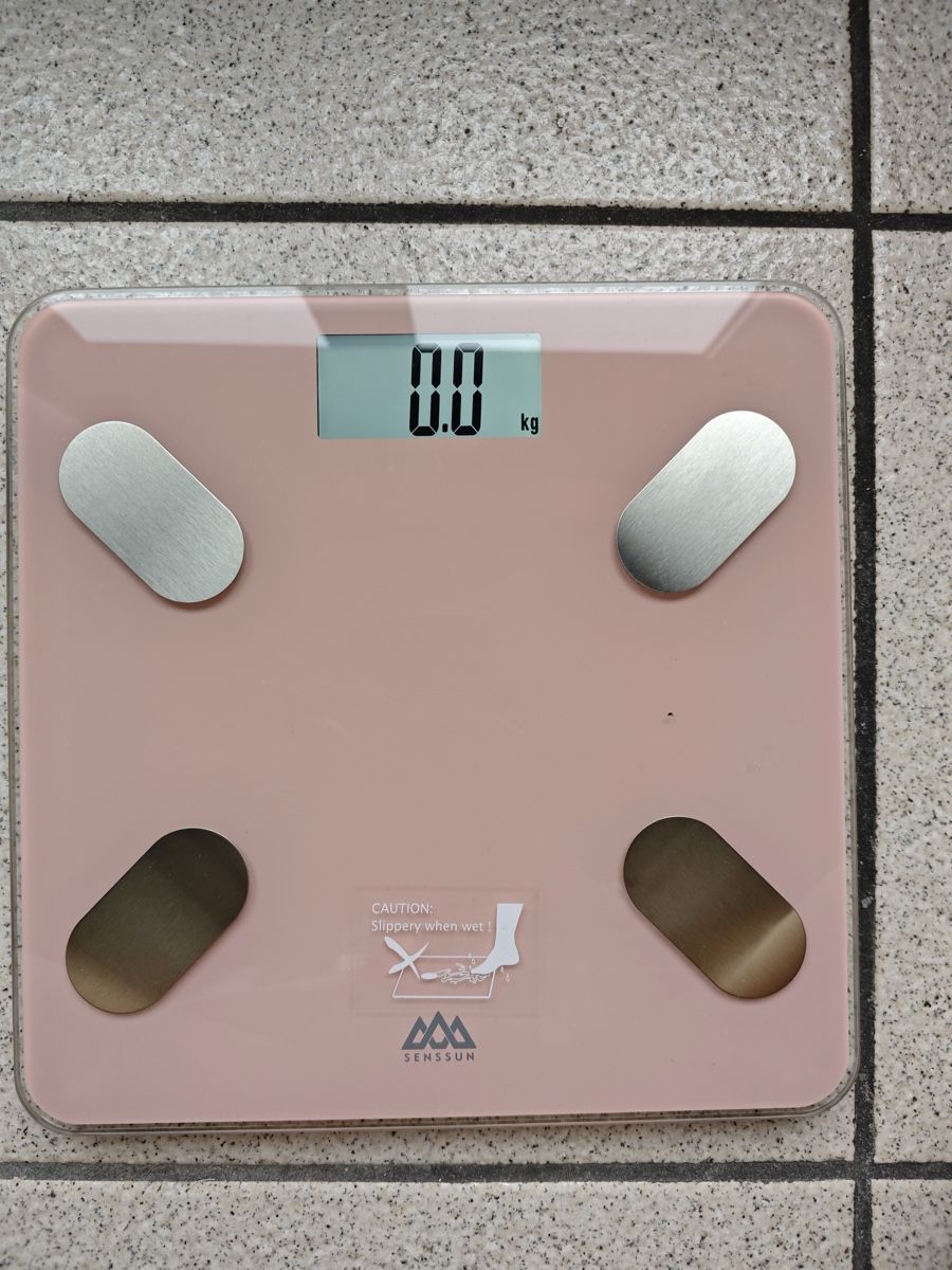 Bilance pesapersone: Pink Digital Bathroom Scale – Usato da Genève venduto da Noemie.wrmsi