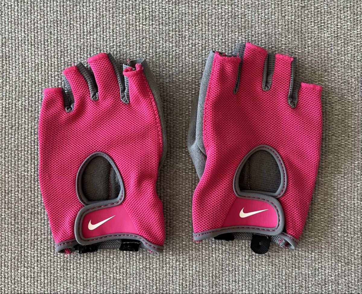 Nike Guanti & manicotti: Gants de sport Nike – Usato da Collex venduto da Cad-84