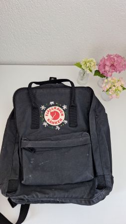 Fjällräven Kånken Unikat handbestickt "Midnight Garden" 🦊