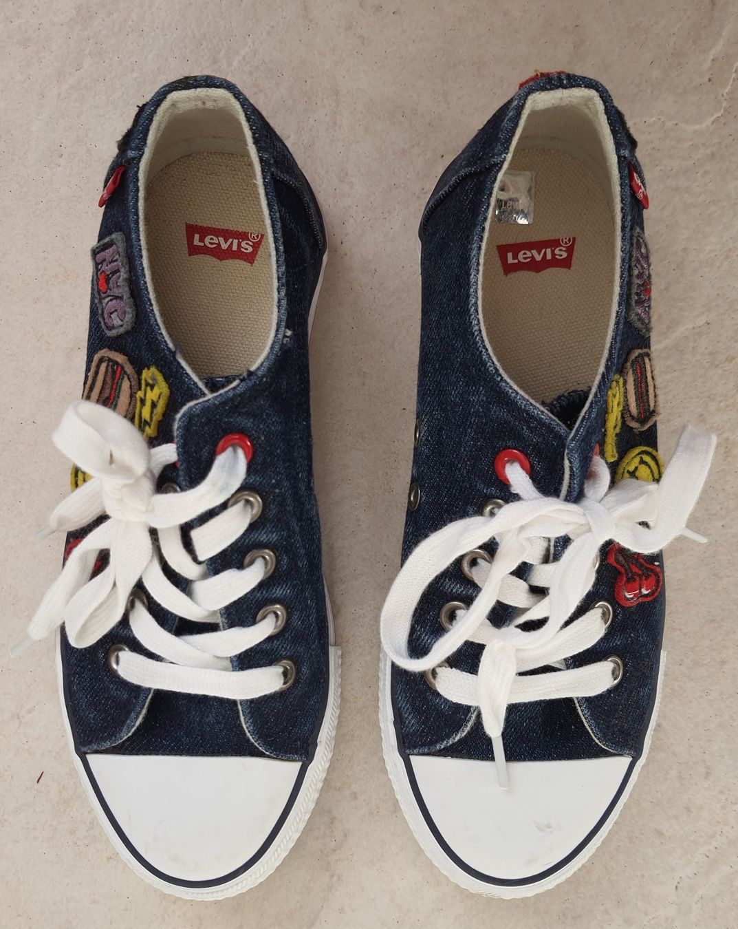 Levi's Herrenschuhe: Converse Kinderschuh Levis Gr. 35 – Gebraucht aus Seon von Brasilfan 3