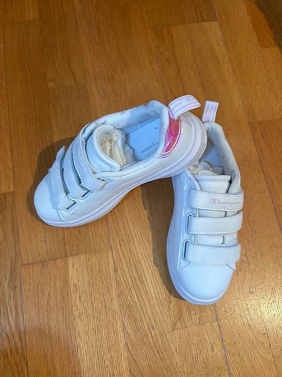 Scarpe per ragazze: nouvelles baskets blanches Champion T 31,5 – Usato da Gland venduto da pin_z2kg 1