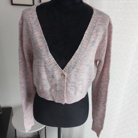 Hübsche Strickjacke Grösse L
