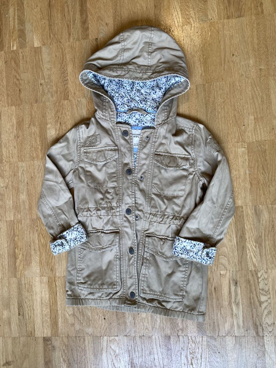 Giacche & Cappotti: Herbstjacke Grösse 110/116 – Usato da Zürich venduto da Retrogirl