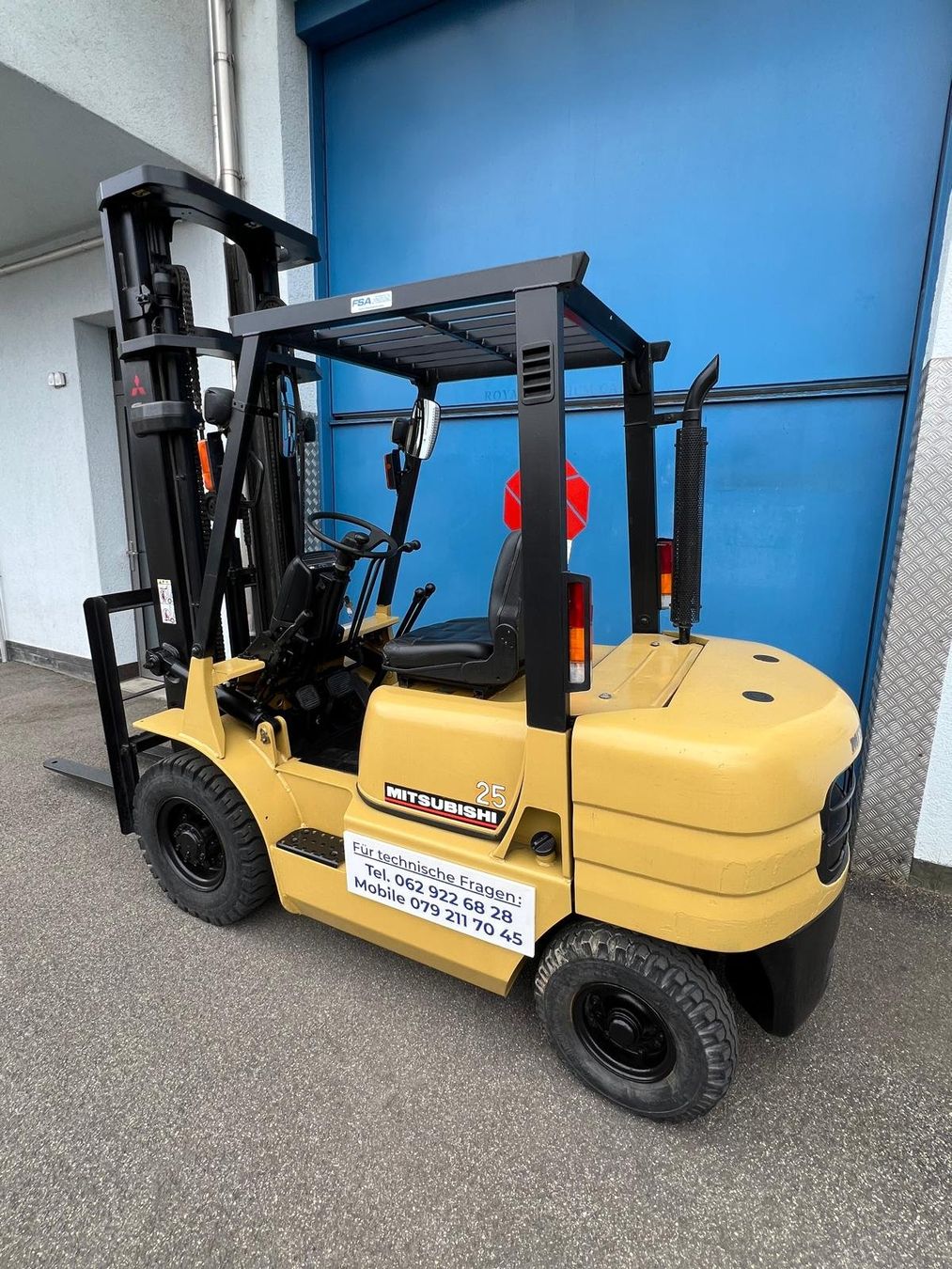 Mitsubishi Carrelli elevatori e a forche: MITSUBISHI Benzin-Gabelstapler 2.5 ton, 5 m – Usato da Aarwangen venduto da fsa-maschinen 3