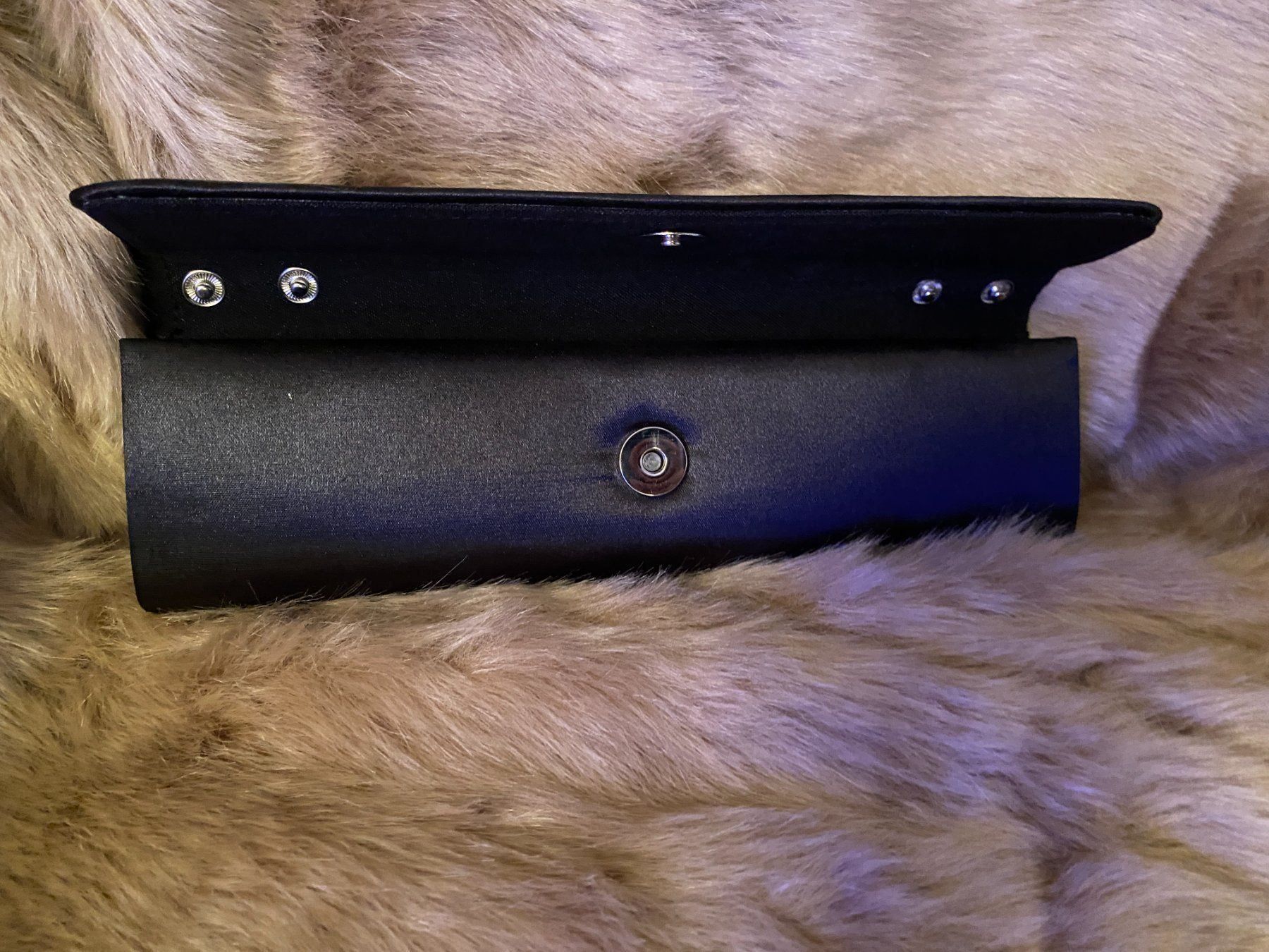 Borse da donna: Clutch schwarz Wie Neu – Usato da Dübendorf venduto da Levintreyer 4