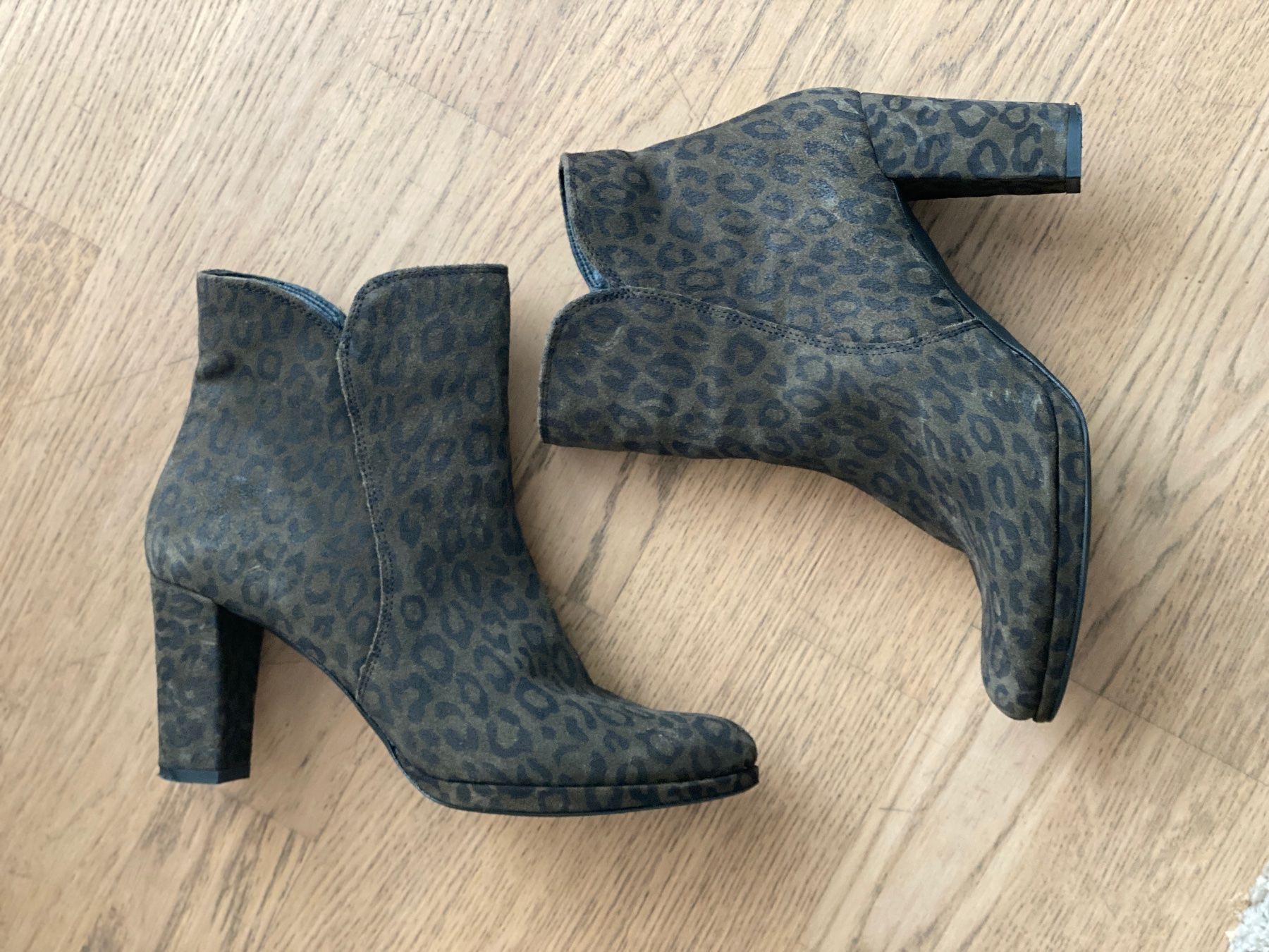 Scarpe da donna: Wildleder Stiefelette Gr. 38, NEU, Ankle-Boot, Khaki – Nuovo (secondo la descrizione) da Zürich venduto da methee1107 3
