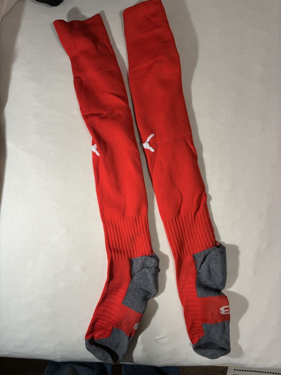 Calze: Rote Fussballsocken, Stulpen – Usato da Steinmaur venduto da jul_6lwt 1