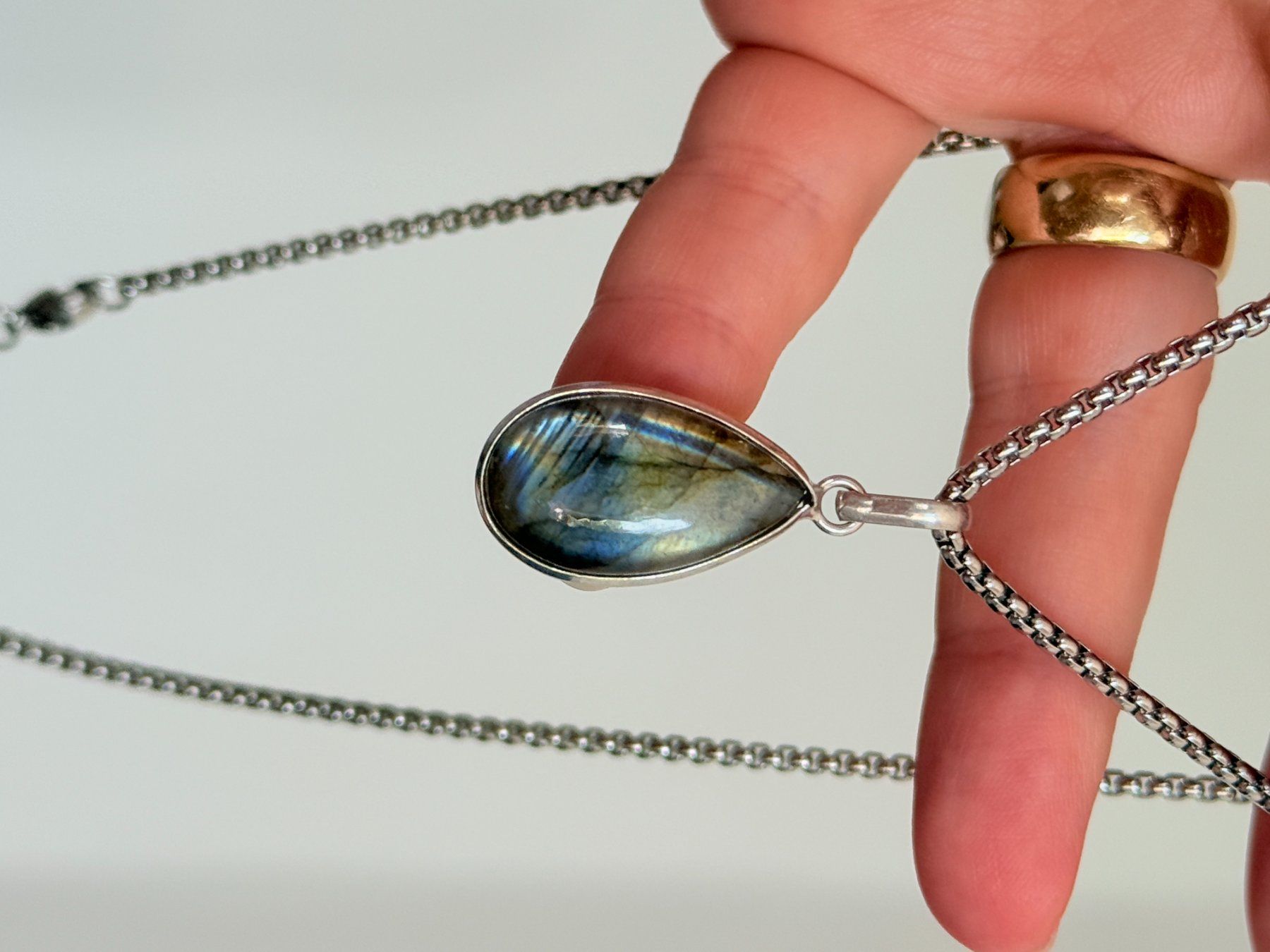 Catenine: Fashionable labradorite necklace – Nuovo e nell'imballaggio originale da Genève venduto da AGBERG 8