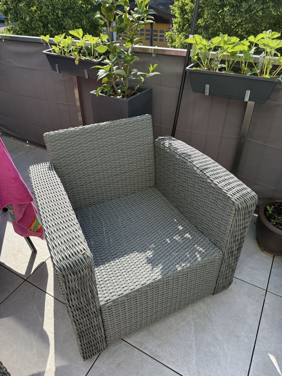 Divani: Salon de jardin comme neuf – Usato da Lucens venduto da vel_68l2 2