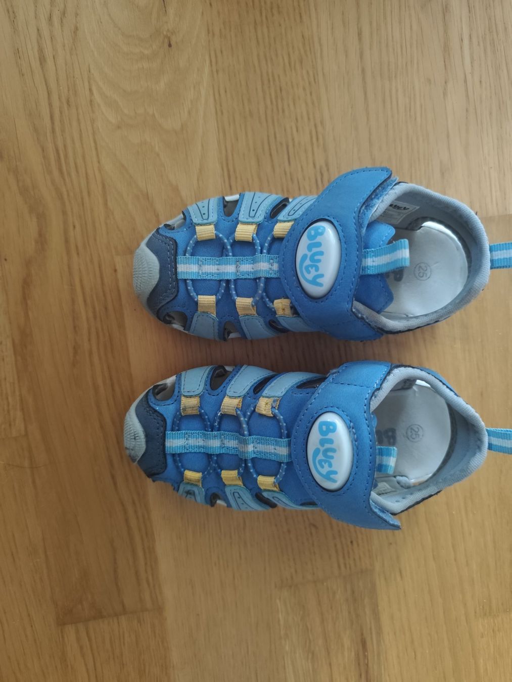 Scarpe per ragazzi: Bluey Sandalen, Grösse 25 – Usato da Kreuzlingen venduto da sar_8c26