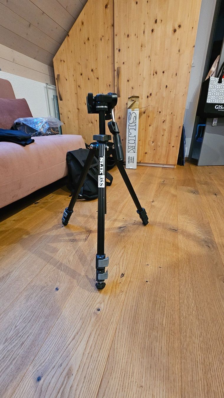 Trépieds & Accessoires: Kamera Stativ – D'occasion à Stettlen par Jule01 1