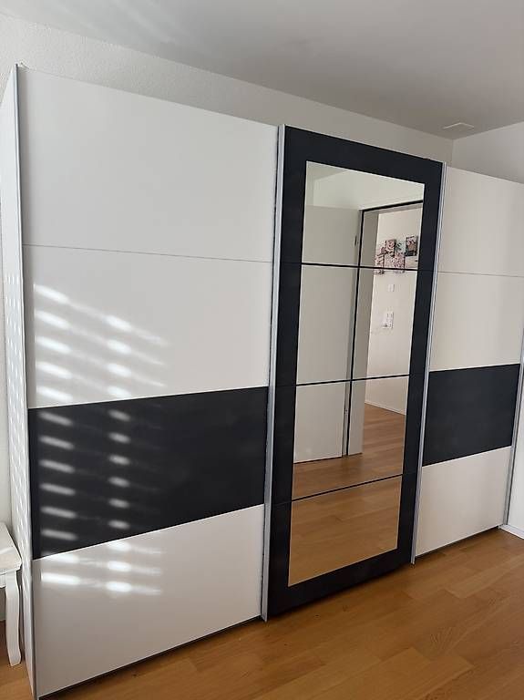Armadi: Kleiderschrank – Usato da Emmen venduto da dar_w5yk