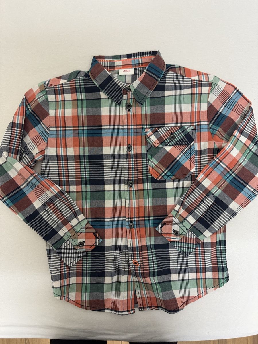 Levi's Kleiderpakete & -sets: Levi's Pullover und 2 Hemden Grösse 104 – Neu (gemäss Beschreibung) aus Oberengstringen von lor_8y27 2