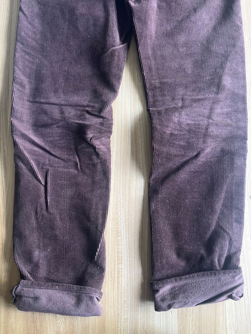 Carhartt Pantaloni: Carhartt Cordhose – Usato da Chur venduto da lea_qg88 7