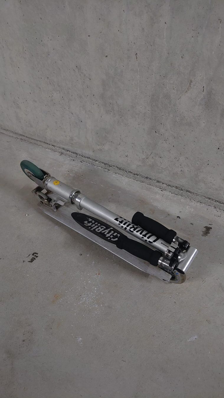 Micro Kickboard: Scooter – Gebraucht aus Toffen von fan_tv5s 2