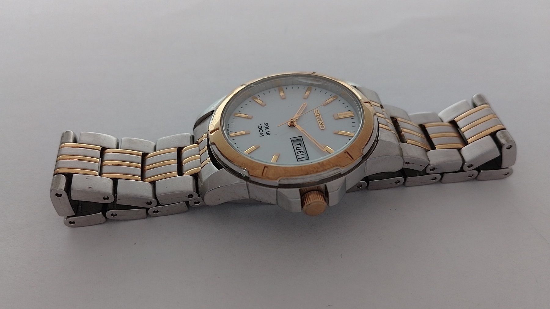 Seiko Uhren: SEIKO SOLAR BICOLOR (REF. SNE094P1) – Gebraucht aus Basel von Givens_Watches 3