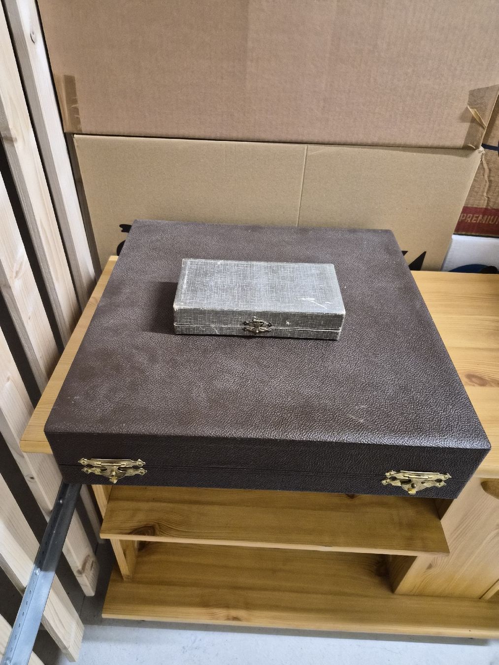 Set di posate: Besteckset versilbert im Koffer – Usato da Burgdorf venduto da Nvggee 1