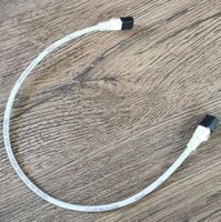 Kurzes, weisses Netzwerkkabel, RJ45, CAT 6 Patch Kabel
