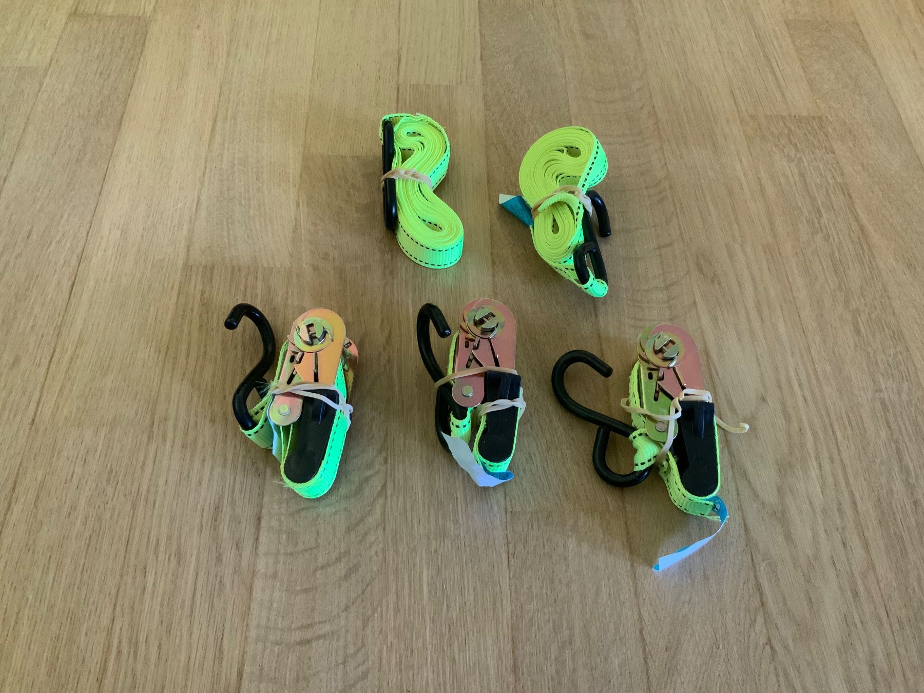 Tous les outils: Spanngurte – Neuf (Voir description) à Zürich par Hartmila