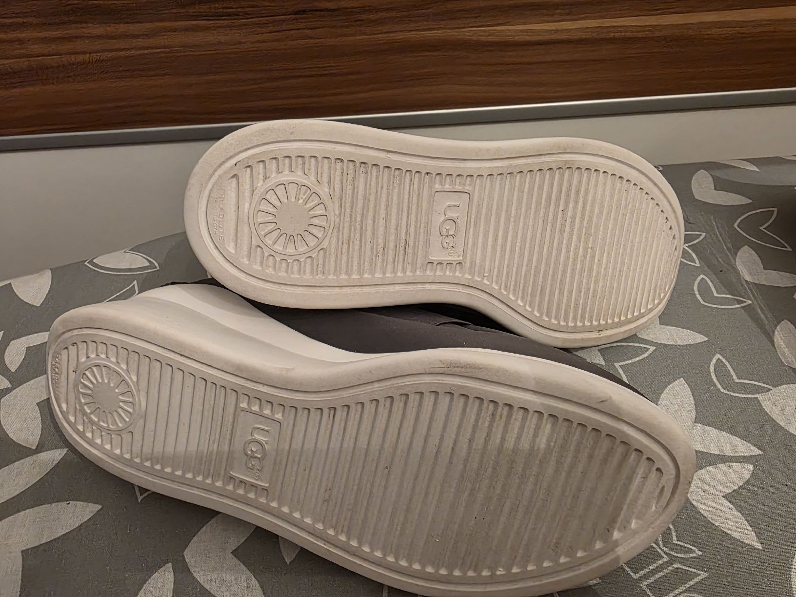 Ugg Herrenschuhe: UGG Schuhe Gr.38 – Gebraucht aus Itingen von bea_bxv5 5