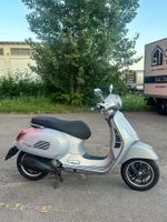 Vespa 300 GTS Super Tech - Neuwertig!