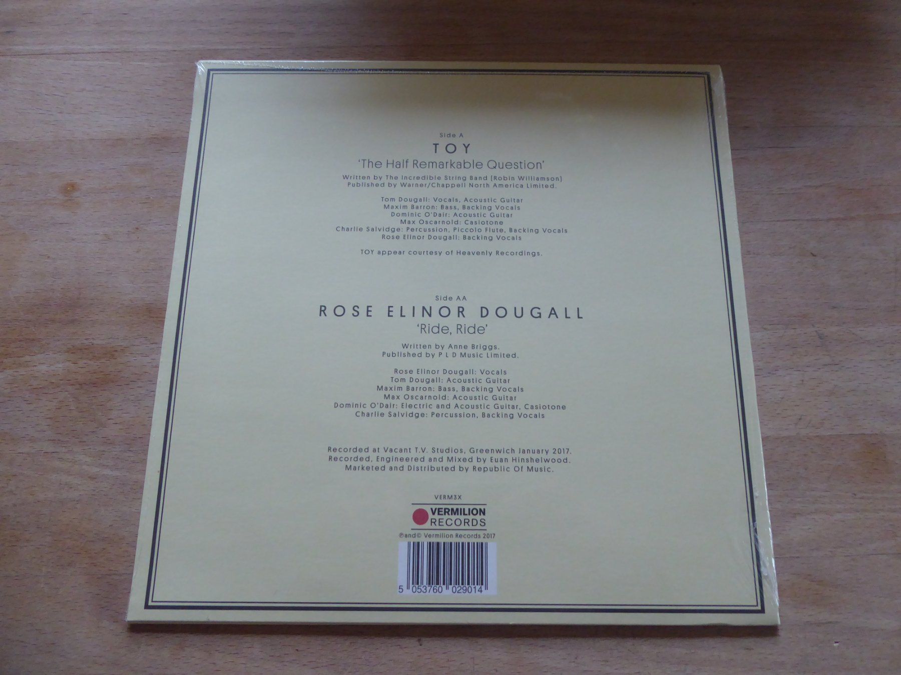 Dischi in vinile: Toy - Rose Elinor Dougall  10" LP – Usato da Büsserach venduto da Bey23 1